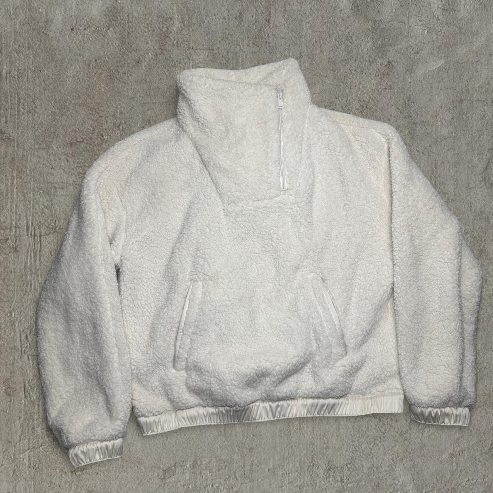 Athleta Small Cozy White Sherpa Pullover